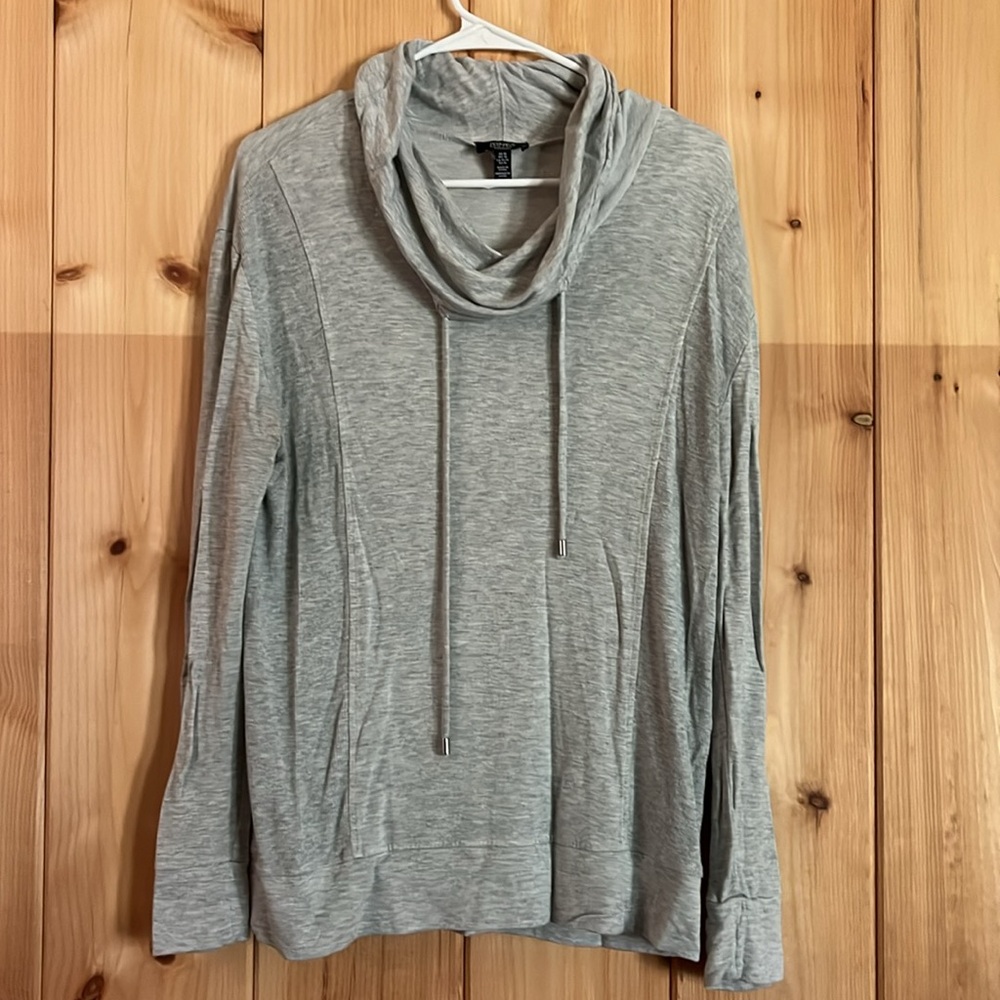 Gray Lightweight Turtleneck Long Sleeve Top